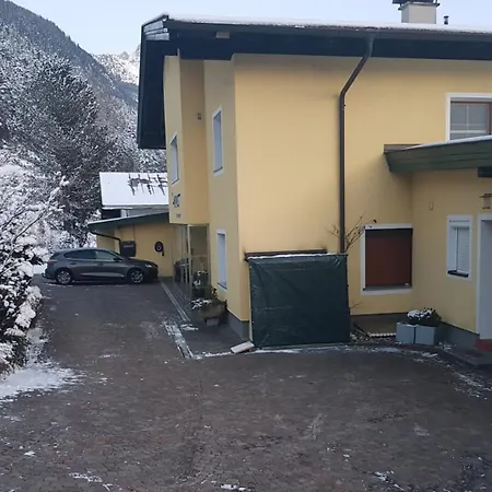 Apartment Antares Am See *
