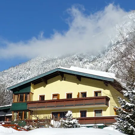 Apartment Antares Am See *