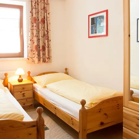 Antares Am See Apartment